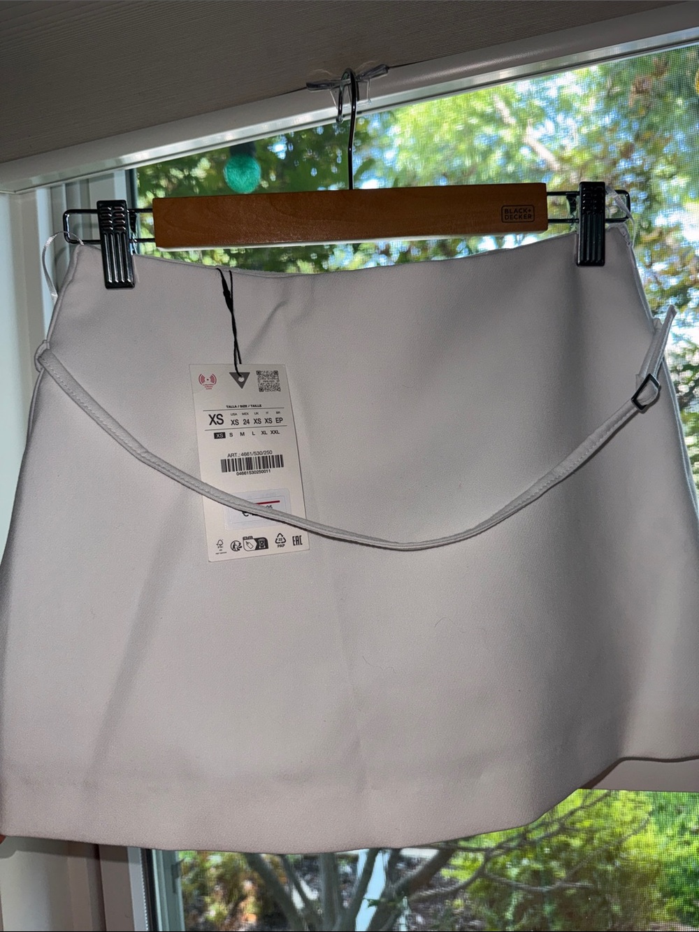 NWT Zara XS White Mini Skort with Side Strap